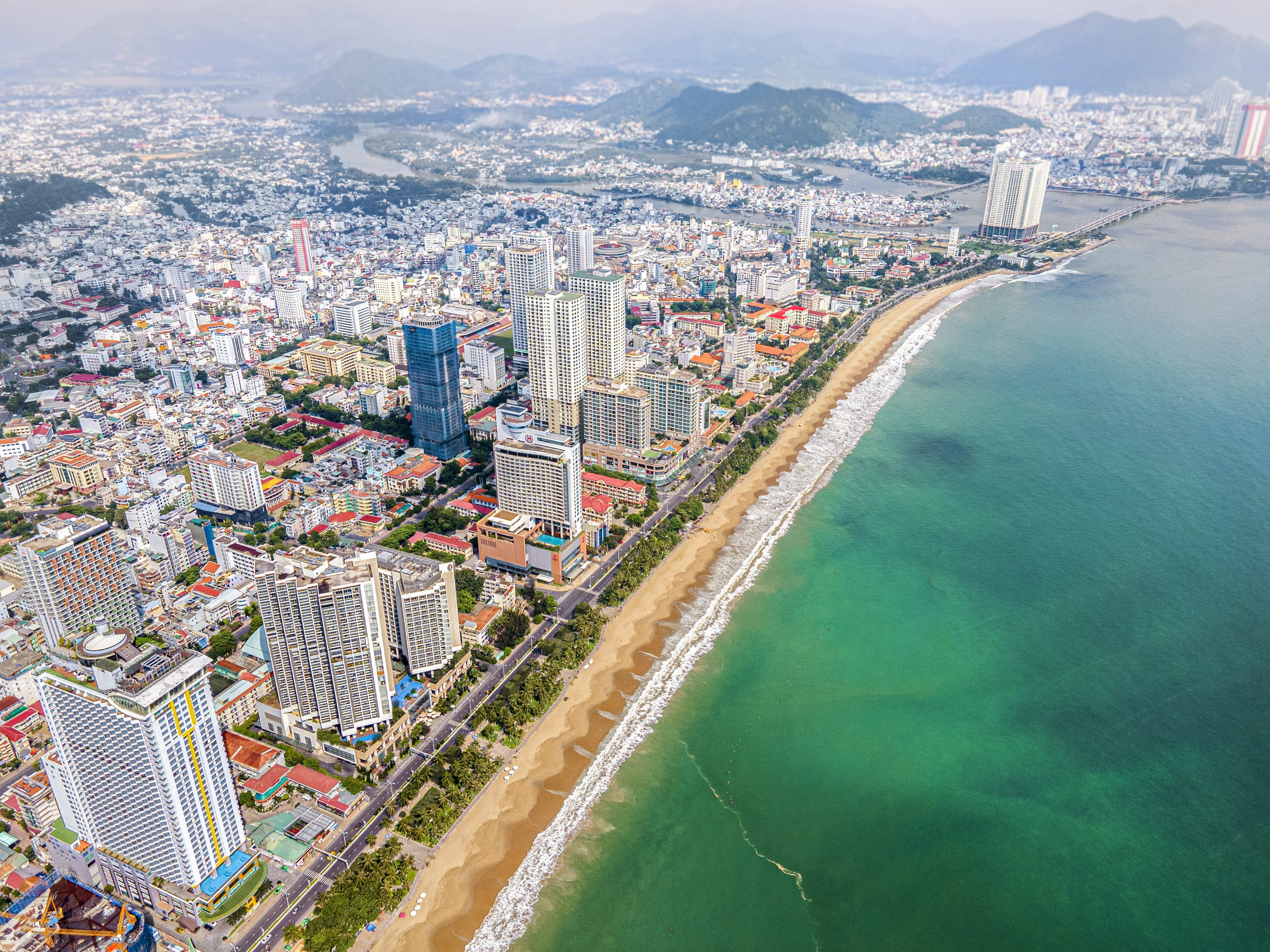 Kinh nghiệm du lịch NHA TRANG 2025 từ A-Z: di chuyển, lưu trú, ăn chơi, cảnh đẹp...