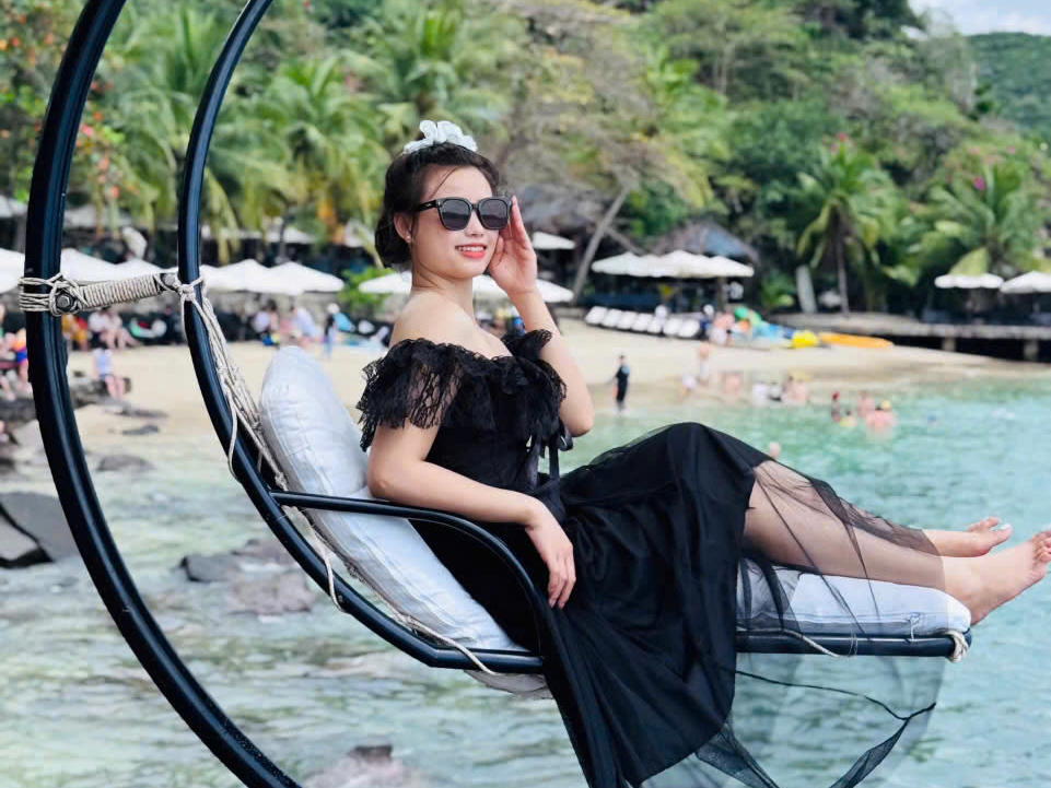 Tour 3 ĐẢO VIP (Tắm biển / Ca múa nhạc)