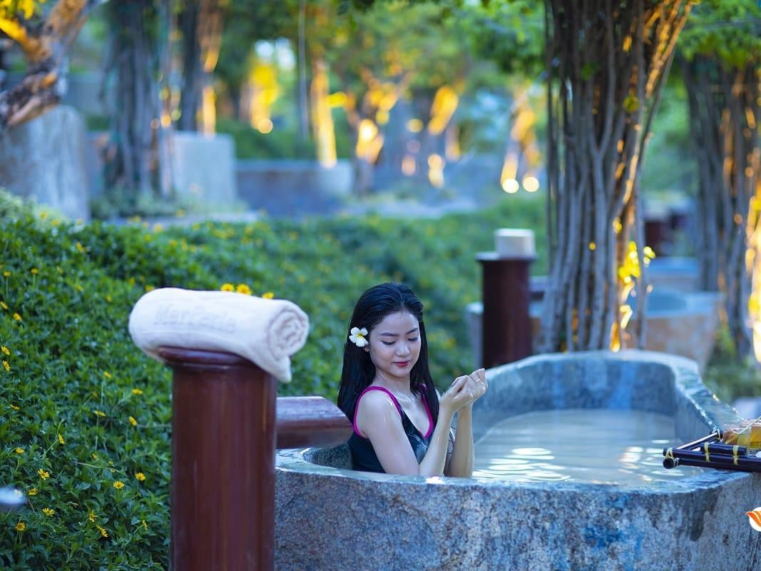 Tour Hòn tằm (Tắm biển + Tắm bùn)