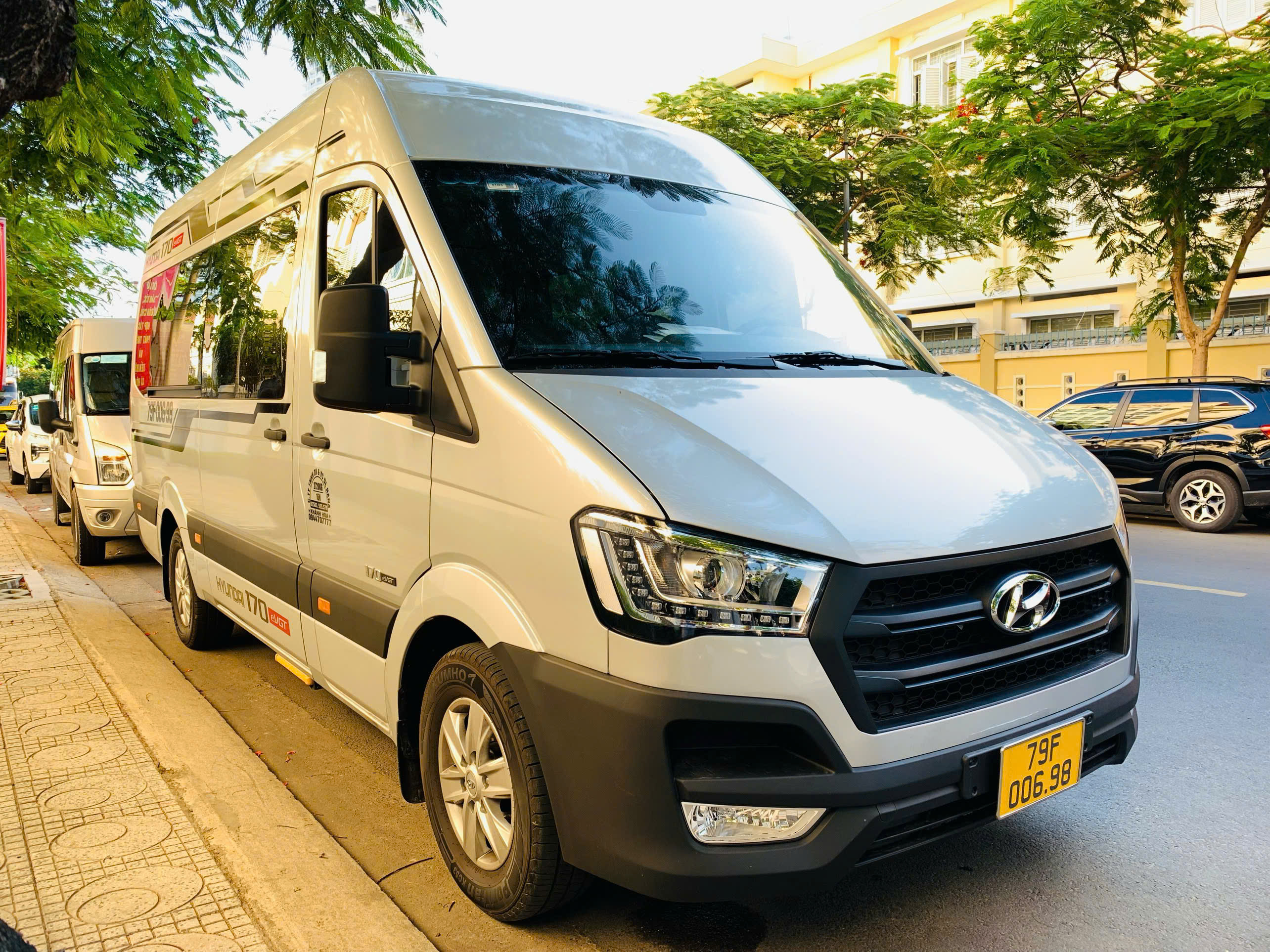Du lịch 16 chỗ