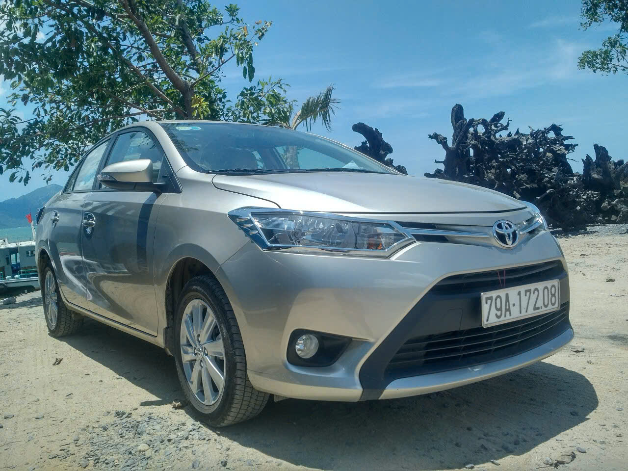  Thuê xe 4 chỗ tại Nha Trang