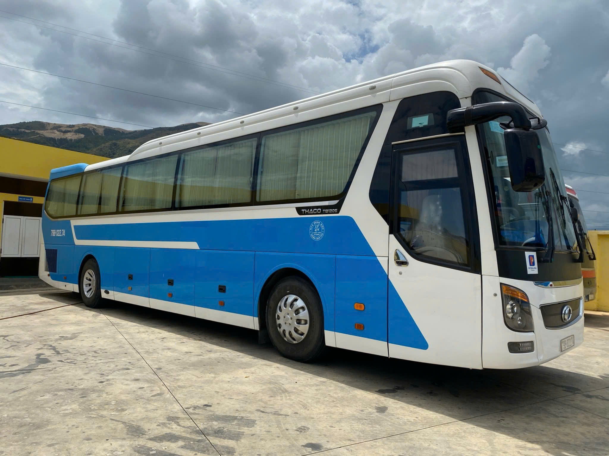  Thuê xe 45 chỗ tại Nha Trang